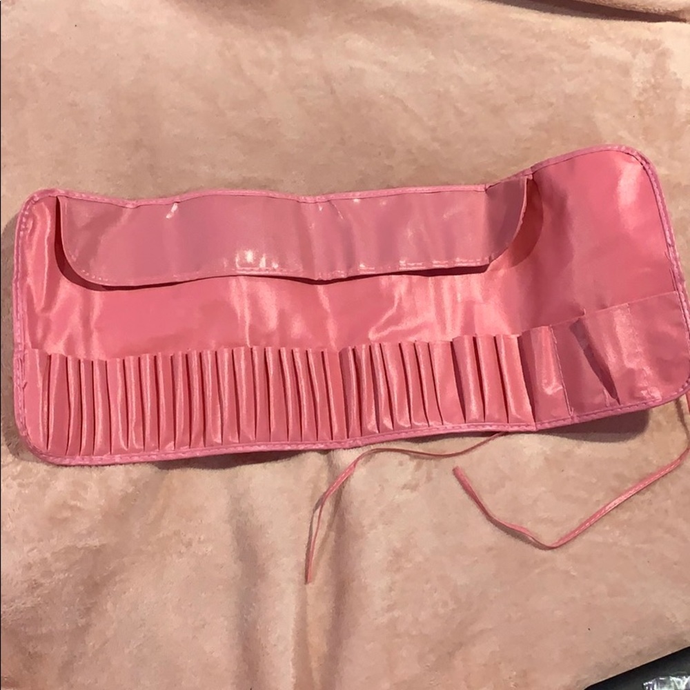 pretty pink makeup brush travel case